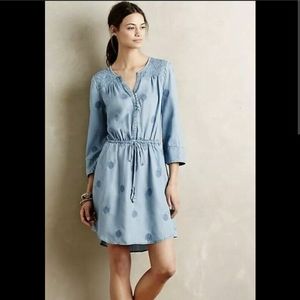 Holding Horses Anthropologie Blue Chambray Denim Dress Peacock Feather print med